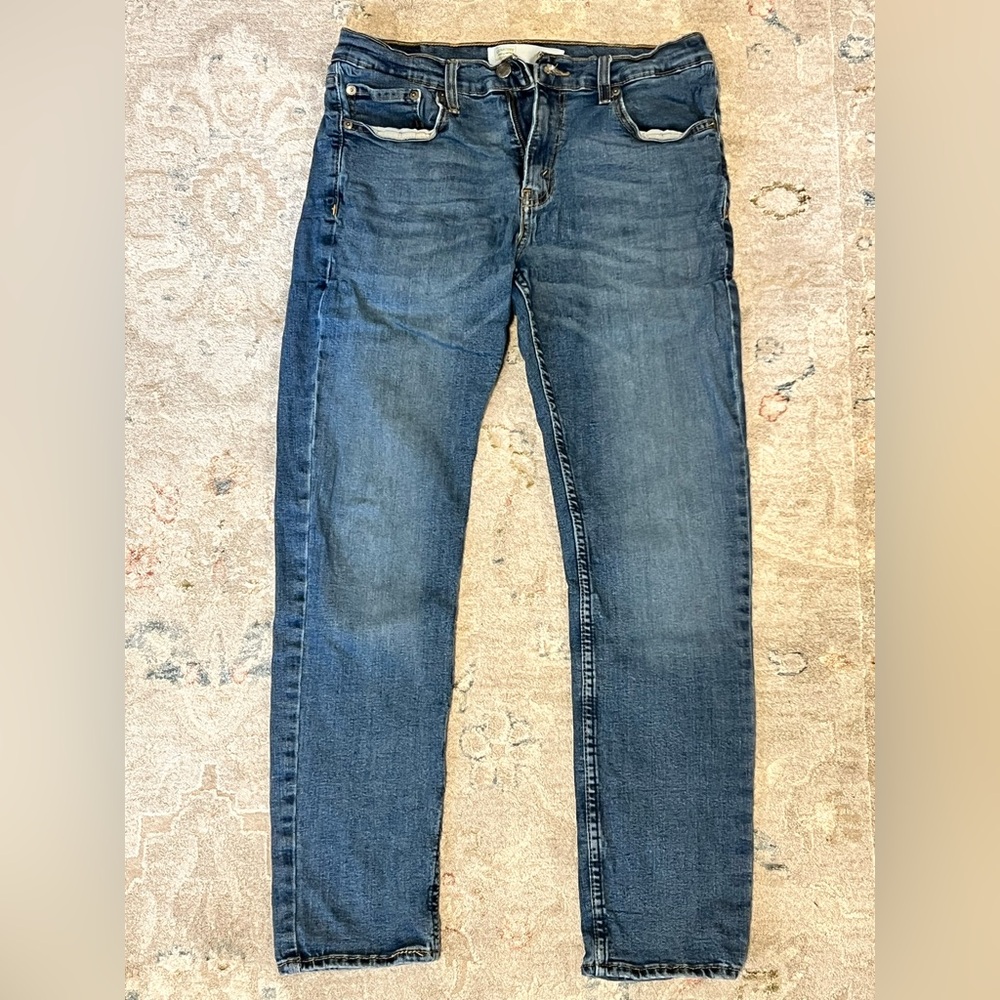 Levi’s Signature Skinny Fit Denim Jeans